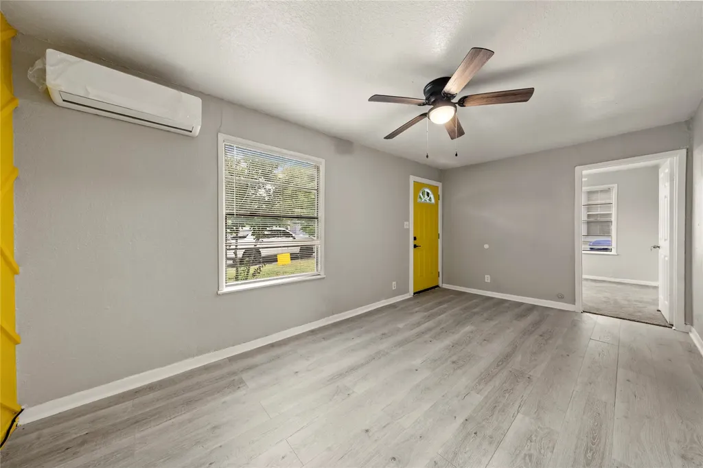 2613 Baylor Avenue Waco TX 76711