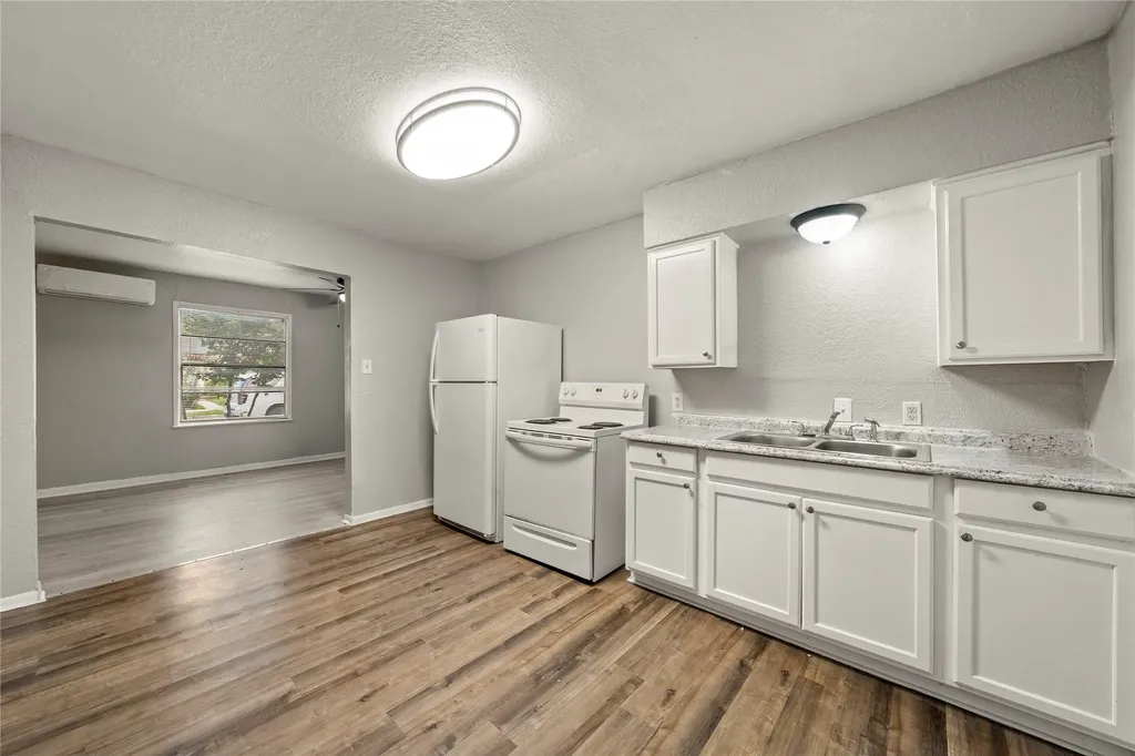 2613 Baylor Avenue Waco TX 76711