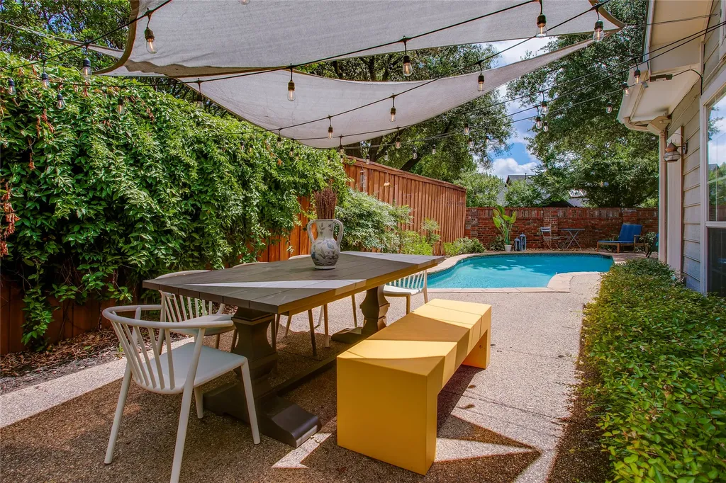 14628 Dickenson Court Addison TX 75001