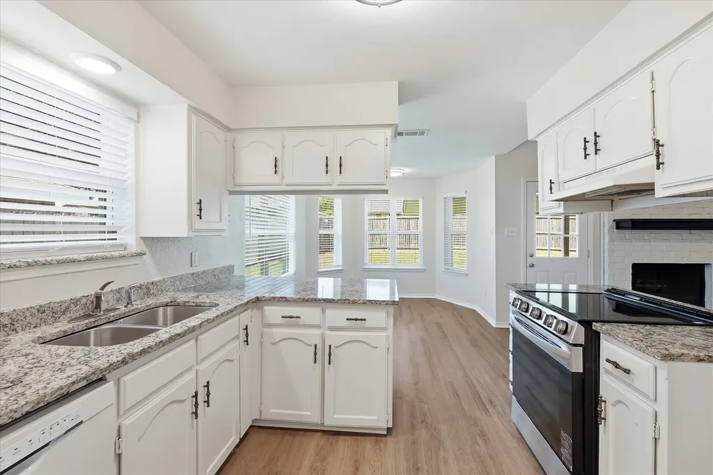 7913 Pebblebrook Drive Watauga TX 76148