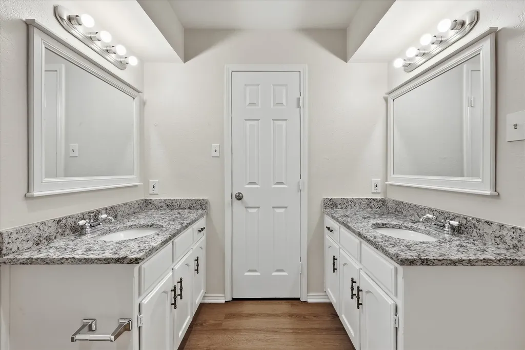 7913 Pebblebrook Drive Watauga TX 76148