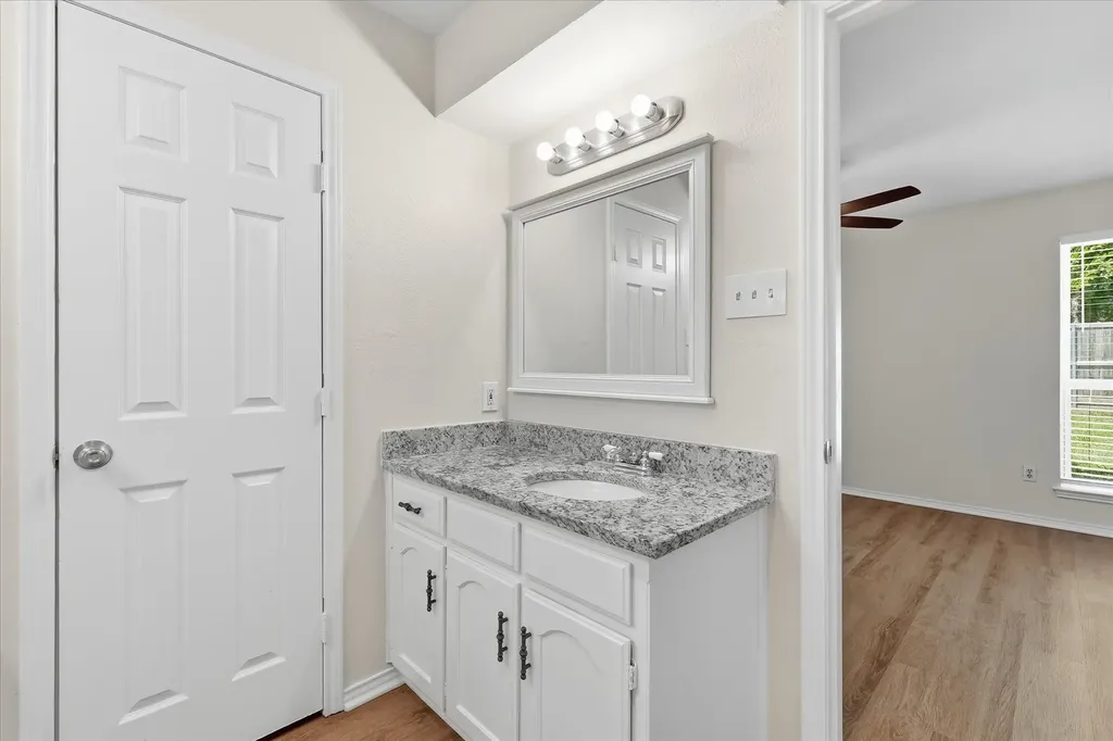 7913 Pebblebrook Drive Watauga TX 76148