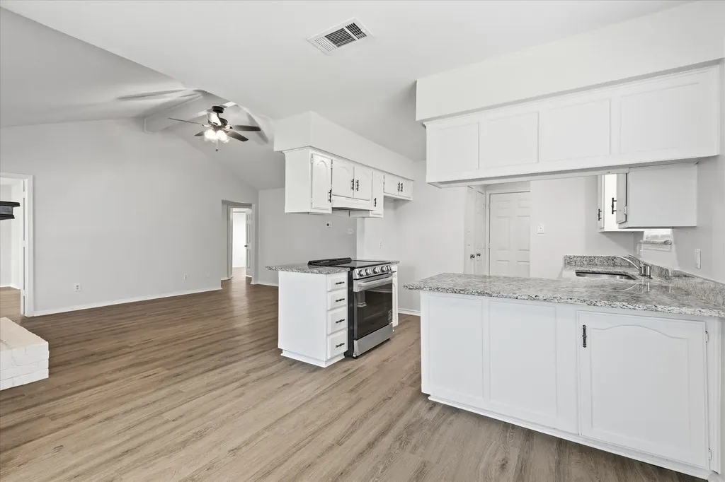 7913 Pebblebrook Drive Watauga TX 76148
