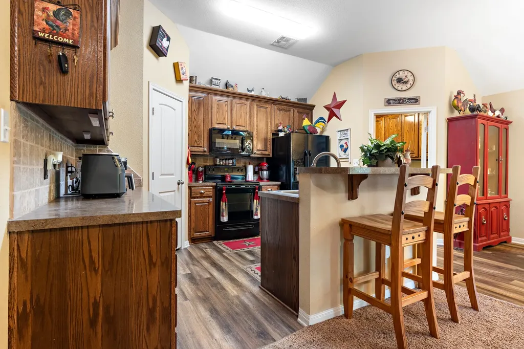 219 Oak Meadow Trail Waco TX 76657