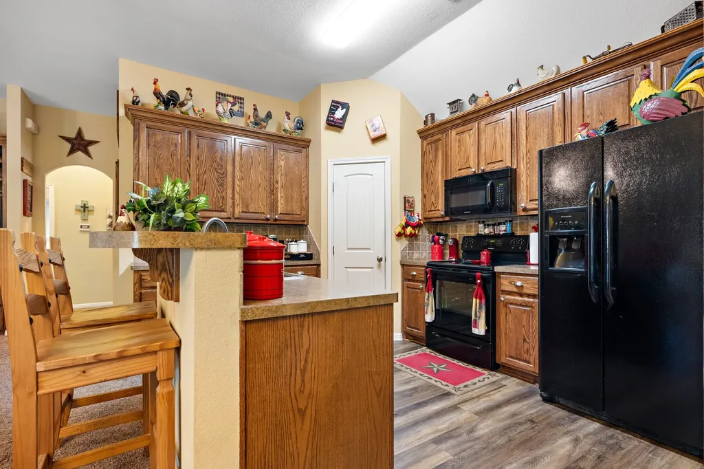 219 Oak Meadow Trail Waco TX 76657