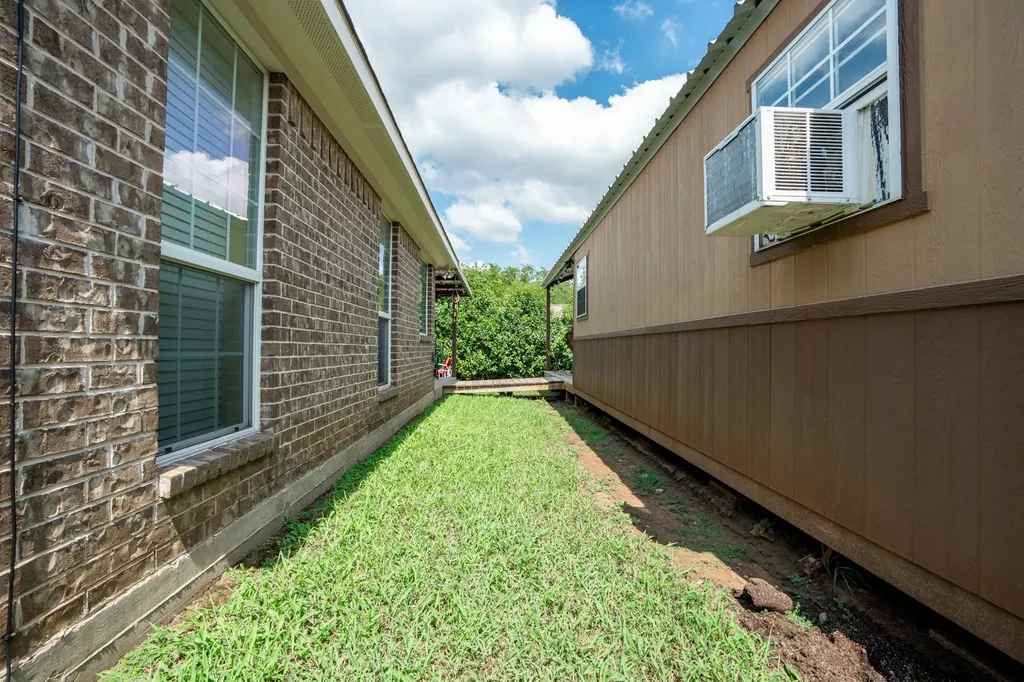 219 Oak Meadow Trail Waco TX 76657