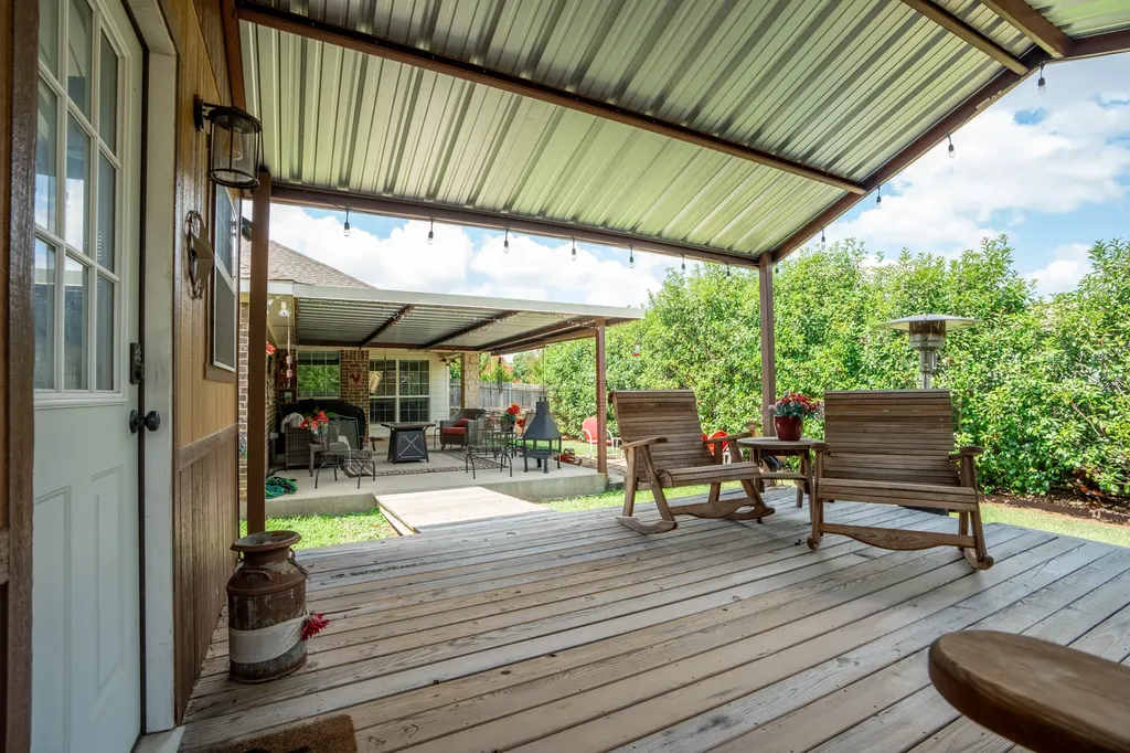 219 Oak Meadow Trail Waco TX 76657