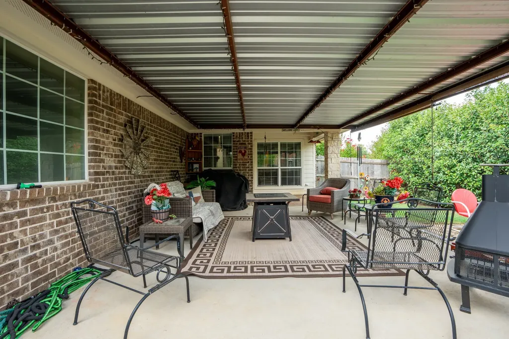 219 Oak Meadow Trail Waco TX 76657