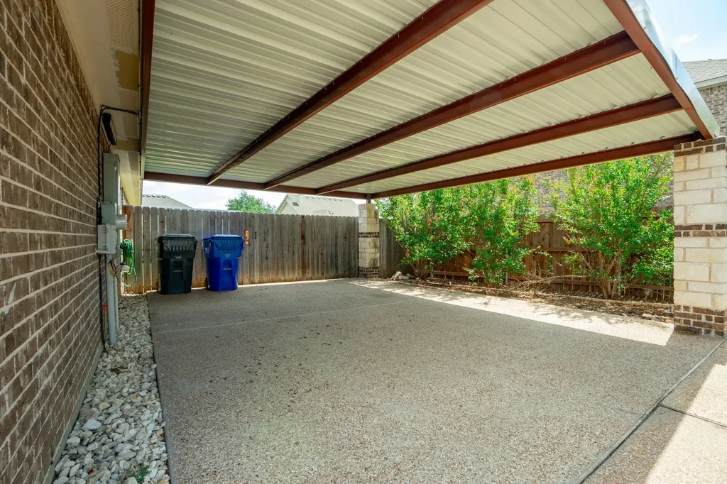 219 Oak Meadow Trail Waco TX 76657