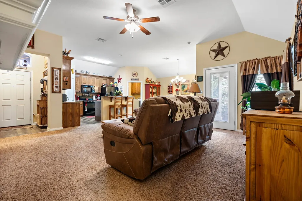 219 Oak Meadow Trail Waco TX 76657