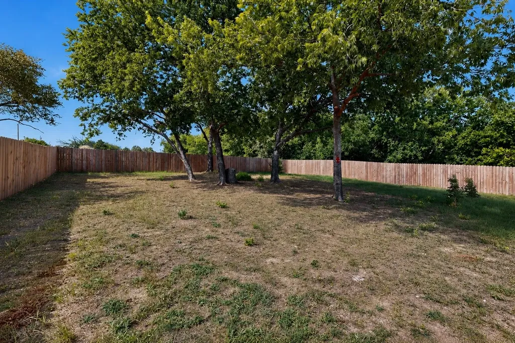 821 E 2nd Street Weatherford TX 76086
