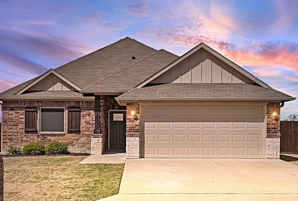 411 Mesa Drive Lone Oak TX 75453