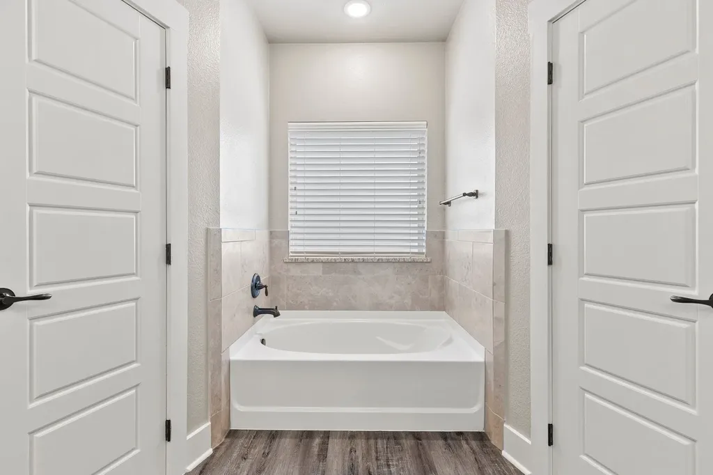 411 Mesa Drive Lone Oak TX 75453