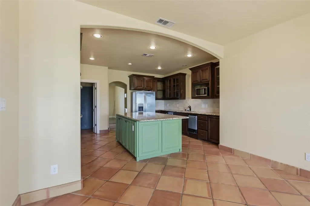1200 Eagle Glen Pass Gunter TX 75058