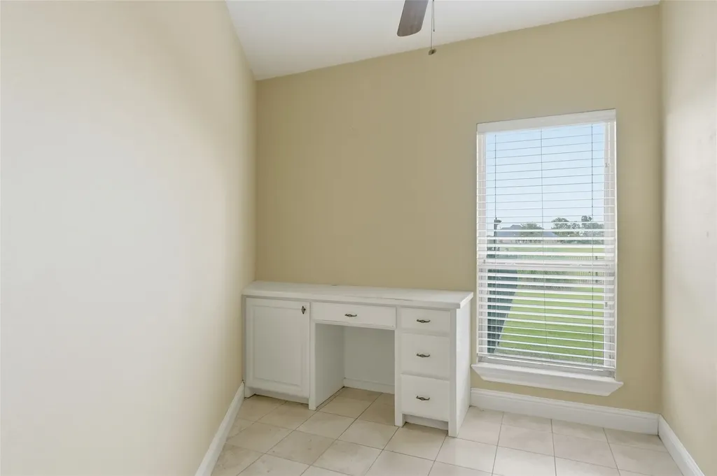 1200 Eagle Glen Pass Gunter TX 75058