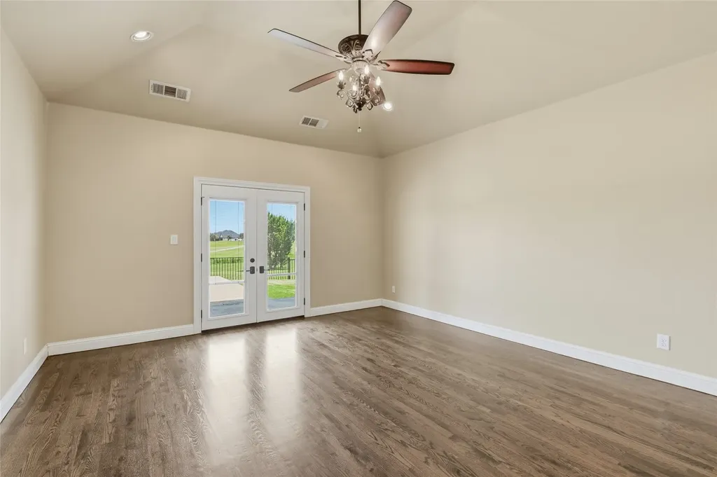 1200 Eagle Glen Pass Gunter TX 75058