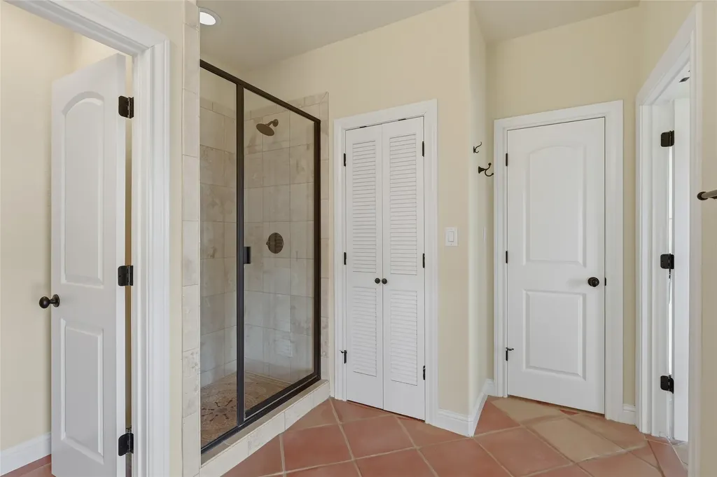 1200 Eagle Glen Pass Gunter TX 75058