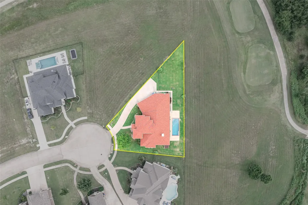 1200 Eagle Glen Pass Gunter TX 75058