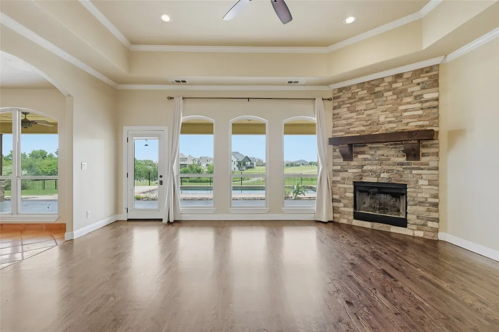 1200 Eagle Glen Pass Gunter TX 75058