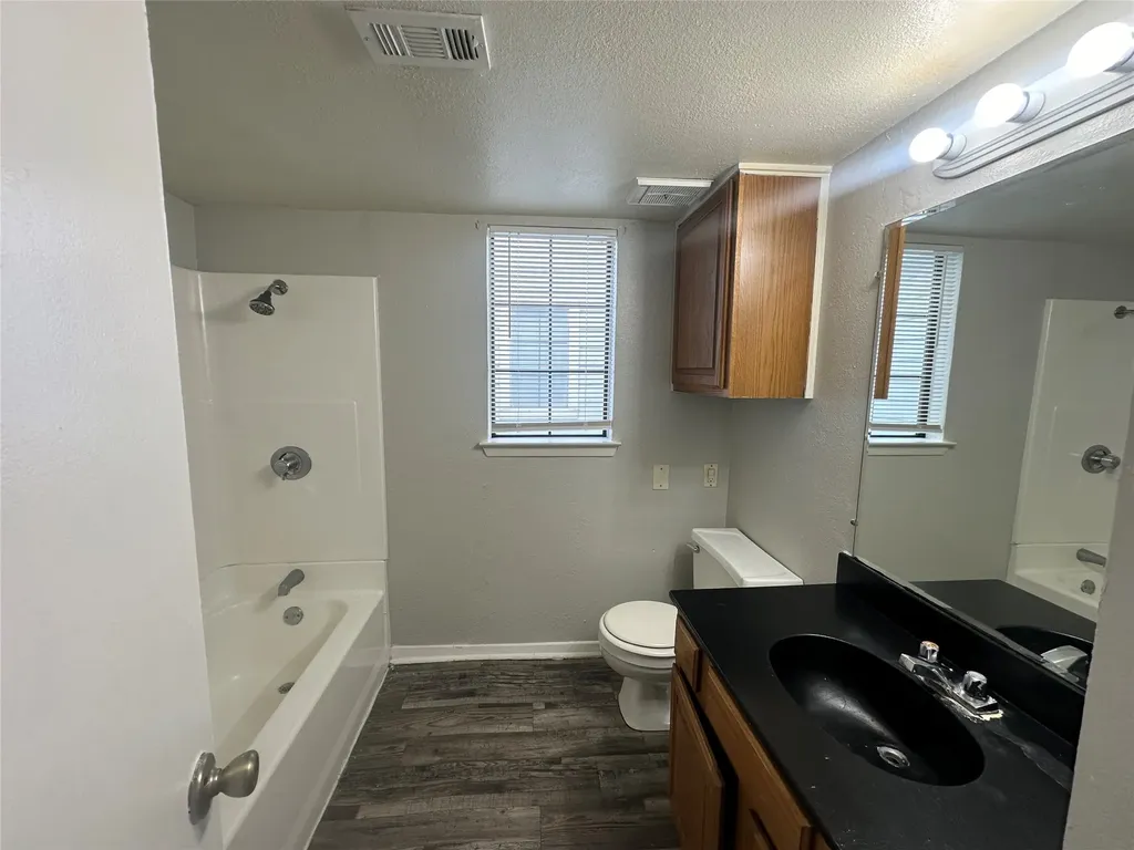 9823 Summerwood Circle Dallas TX 75243