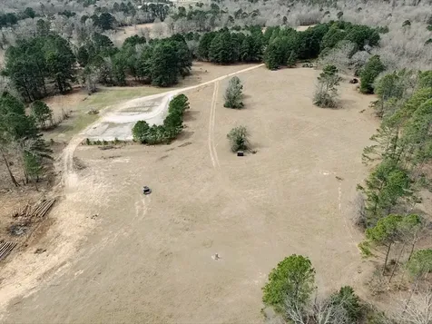 1425 State Highway 300 Gilmer TX 75645