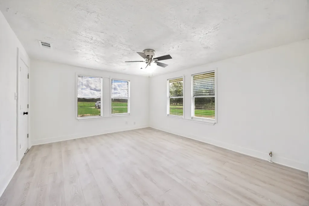 15763 County Road 355 Terrell TX 75161