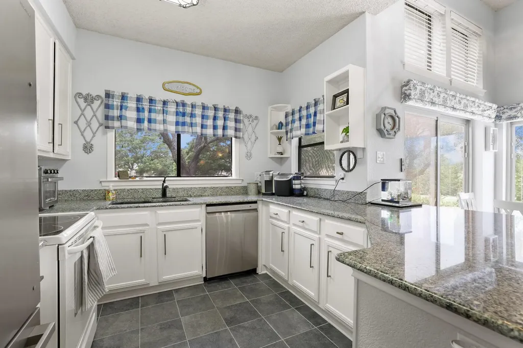124 Summer View Lane Pottsboro TX 75076