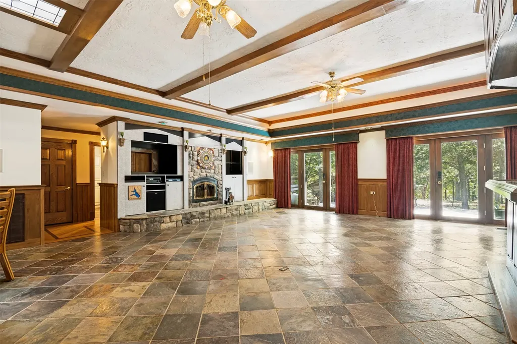 2495 Fox Point Circle Quinlan TX 75474
