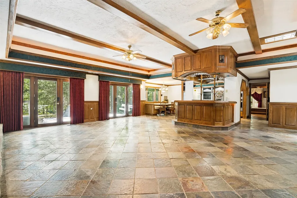 2495 Fox Point Circle Quinlan TX 75474