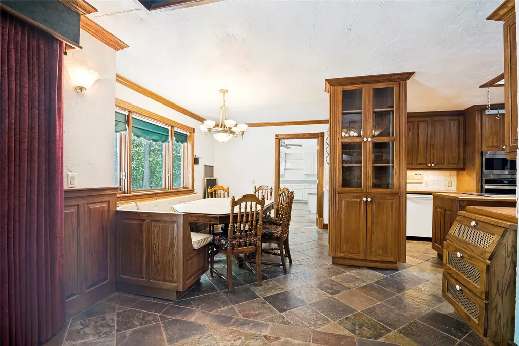 2495 Fox Point Circle Quinlan TX 75474