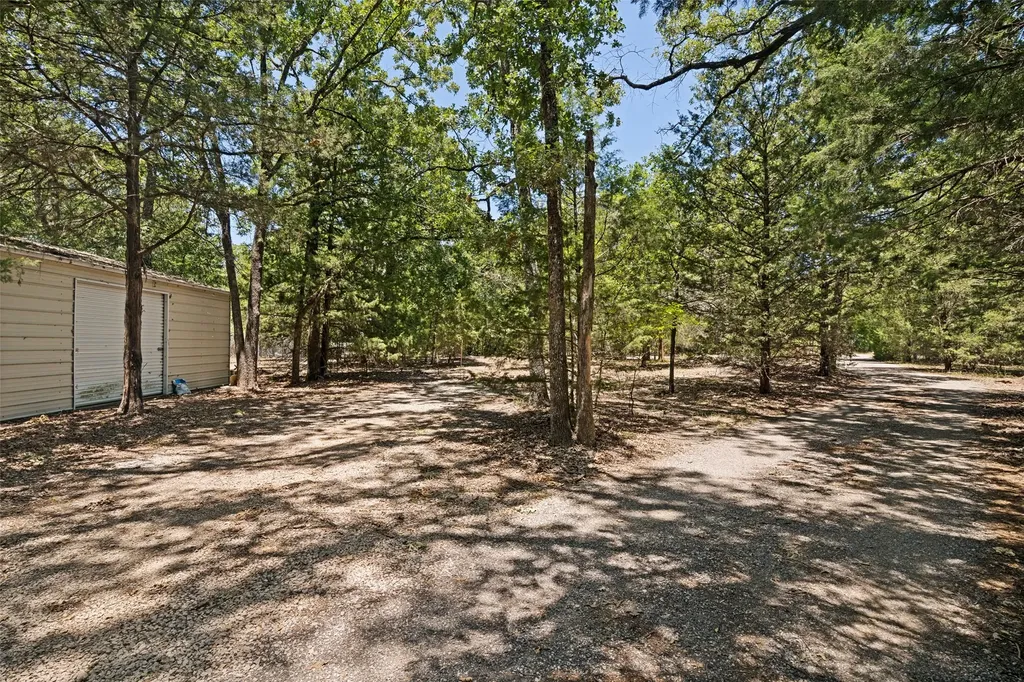 2495 Fox Point Circle Quinlan TX 75474