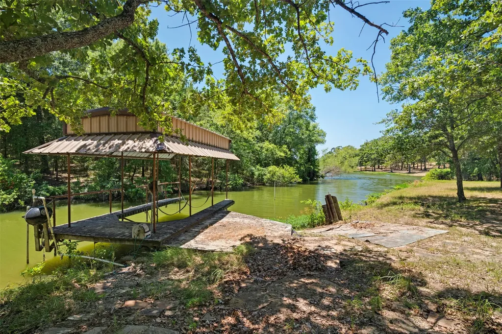 2495 Fox Point Circle Quinlan TX 75474