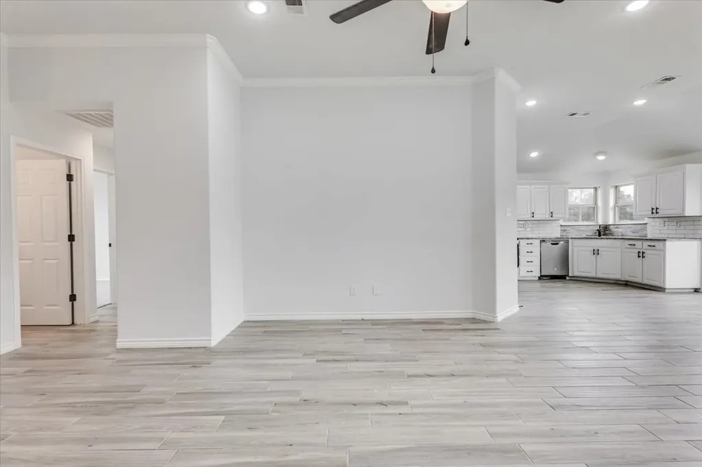 1007 SW 2nd Avenue Mineral Wells TX 76067