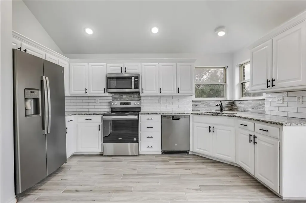1007 SW 2nd Avenue Mineral Wells TX 76067