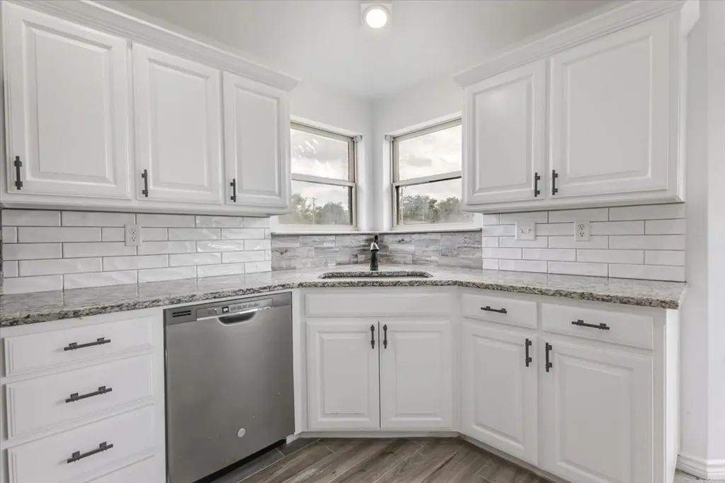 1007 SW 2nd Avenue Mineral Wells TX 76067