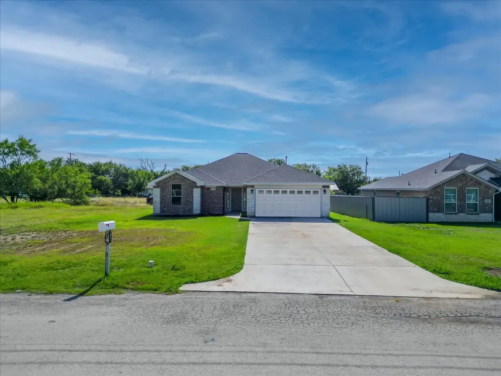 1007 SW 2nd Avenue Mineral Wells TX 76067