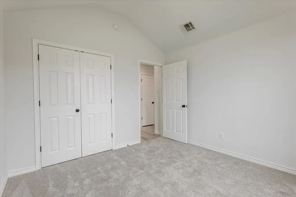 1007 SW 2nd Avenue Mineral Wells TX 76067