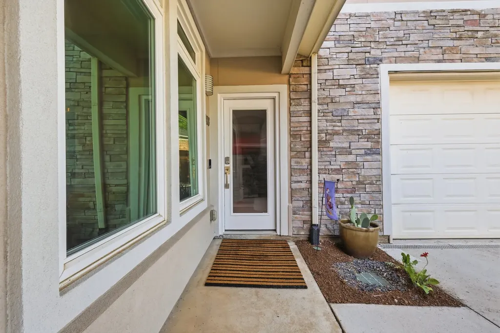 908 Idlewild Court Highland Village TX 75077