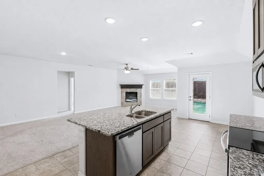 3020 Cliffview Drive Sanger TX 76266