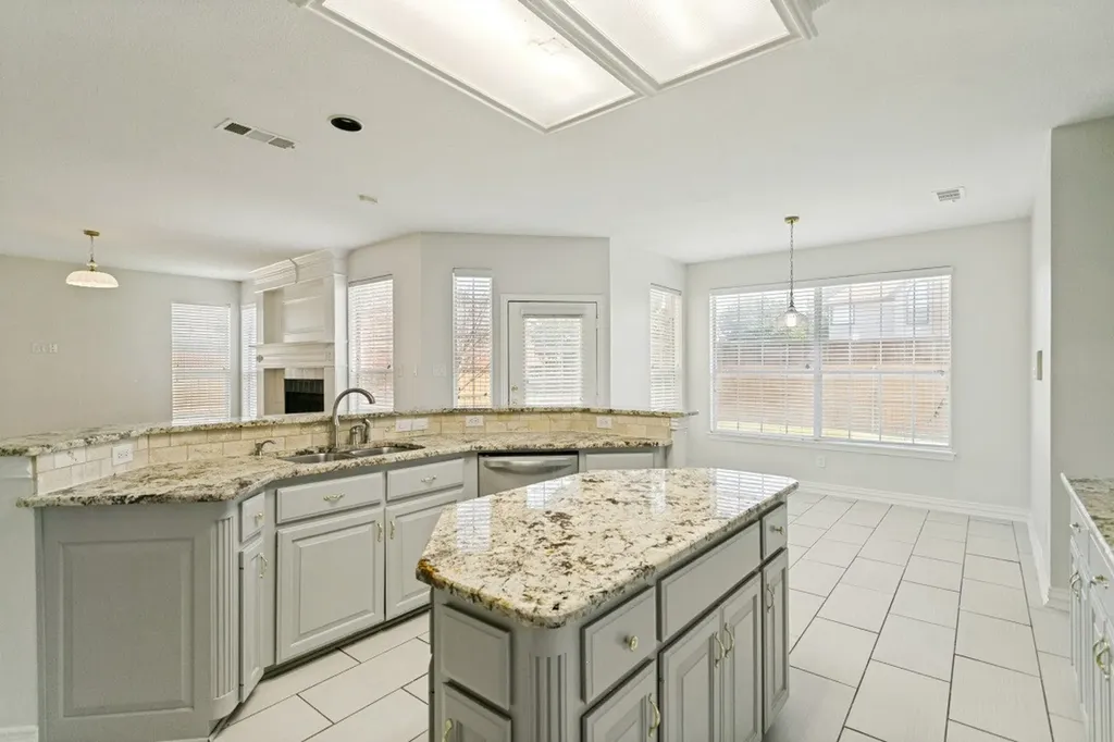 8512 Mesa Verde Drive Plano TX 75025