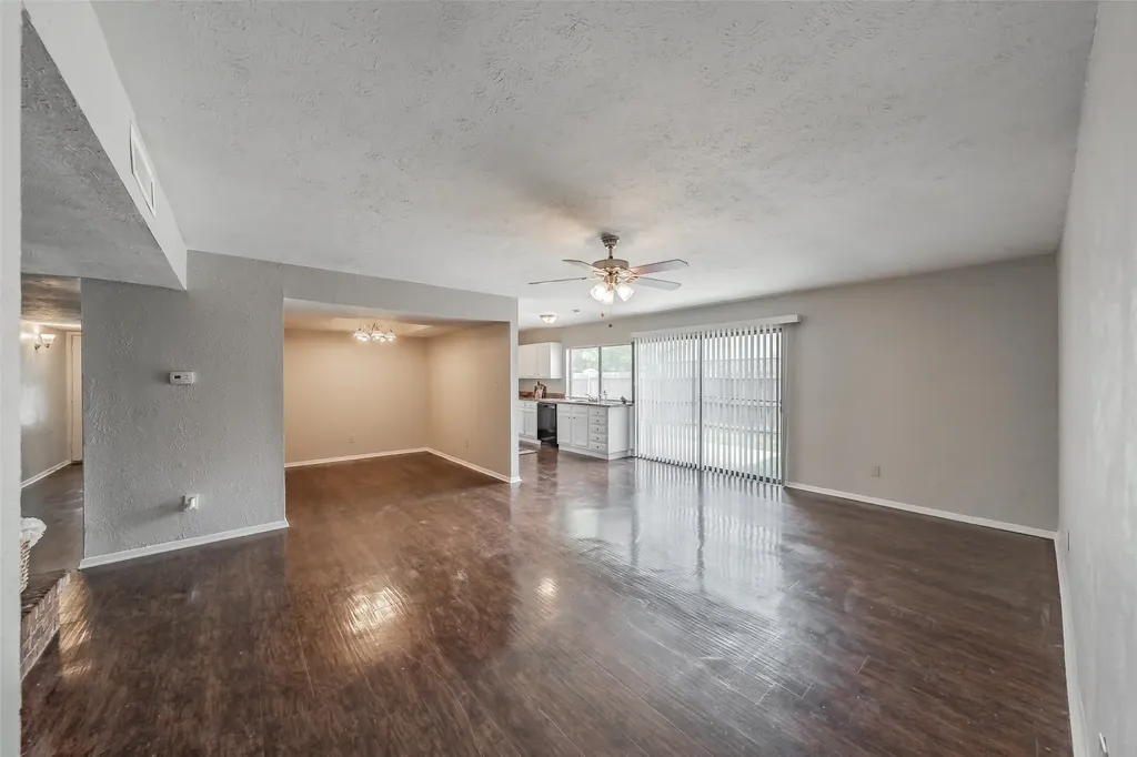 720 Nora Lane Desoto TX 75115