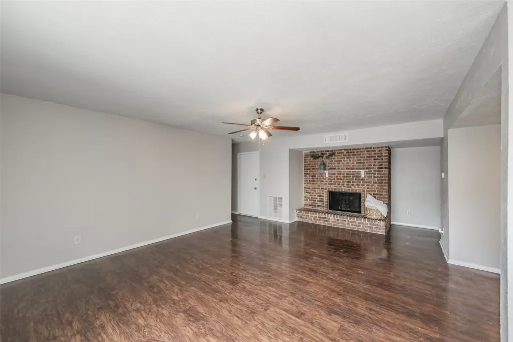 720 Nora Lane Desoto TX 75115