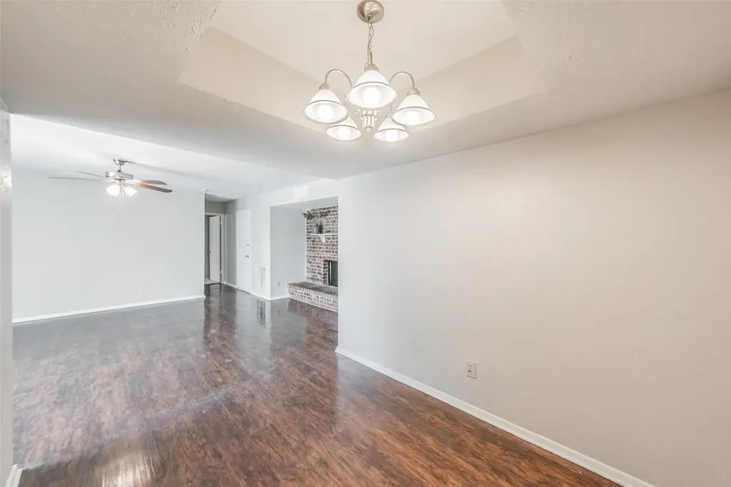 720 Nora Lane Desoto TX 75115