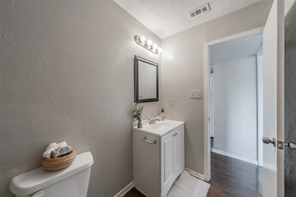 720 Nora Lane Desoto TX 75115