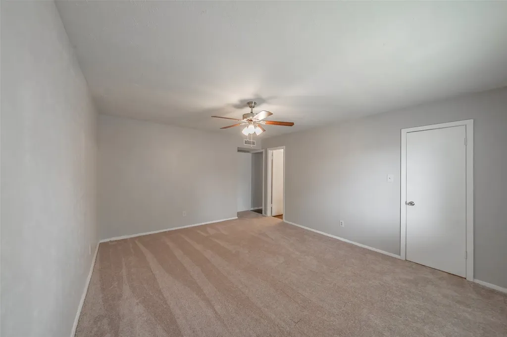 720 Nora Lane Desoto TX 75115