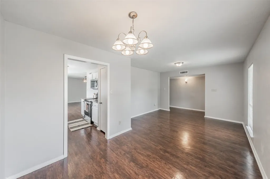 720 Nora Lane Desoto TX 75115
