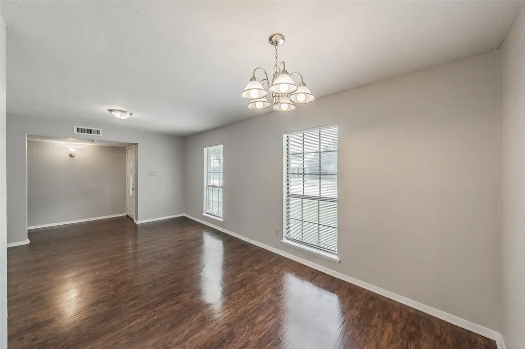720 Nora Lane Desoto TX 75115