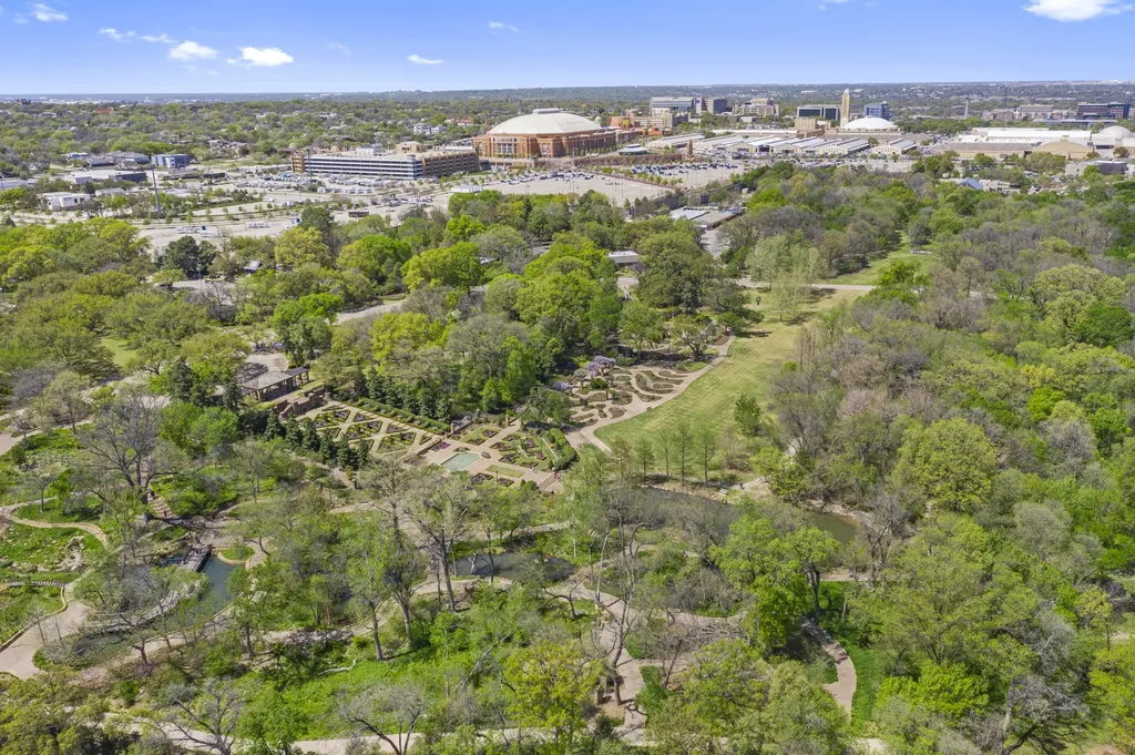 1040 South Hill Drive Crowley TX 76036