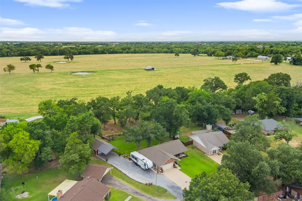 643 Sunnyvale Lane Fairfield TX 75840