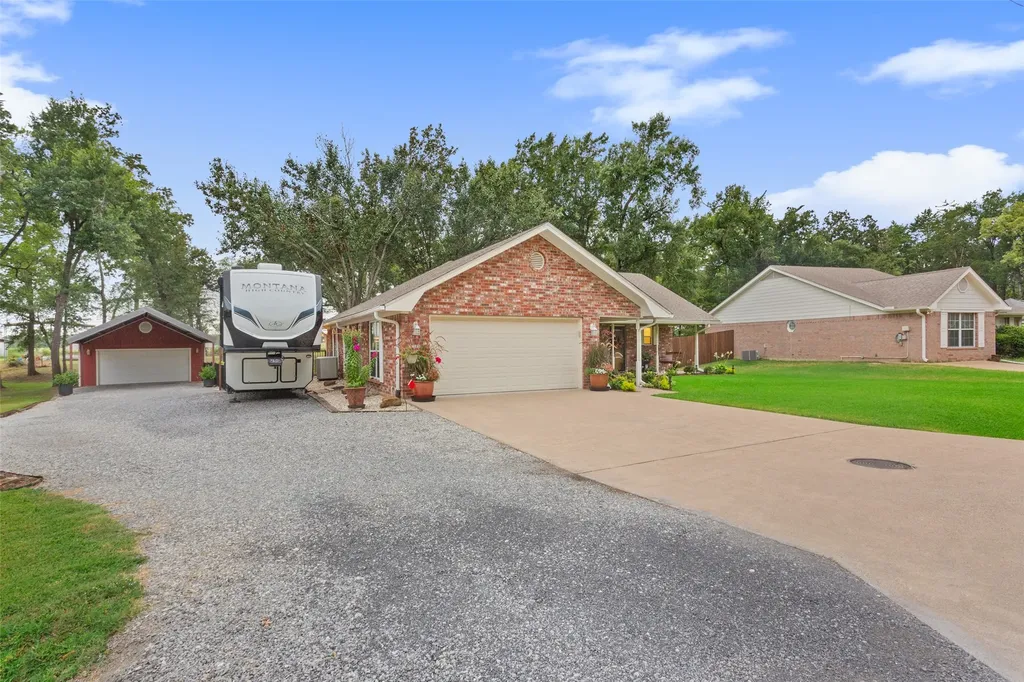 643 Sunnyvale Lane Fairfield TX 75840